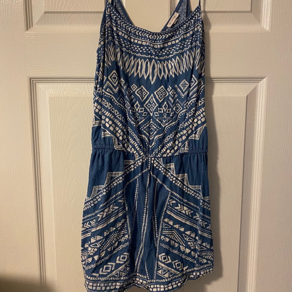 Women's Romper (size small)